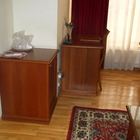 Hotel Forum 3*