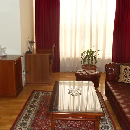 Forum Hotel 3*